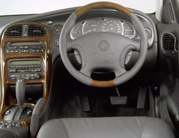 Передня панель Holden Caprice (WH Series II) '08.2001–05.2003