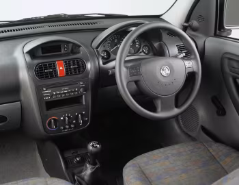 Передня панель Holden Combo (XC) '2002–11