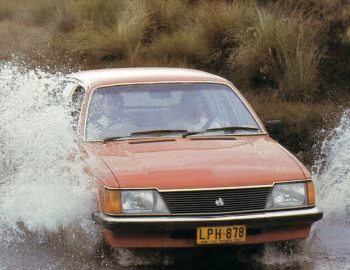 Holden Commodore (VH) '10.1981–02.1984