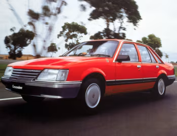 Holden Commodore SL (VK) '02.1984–02.1986