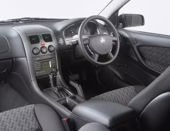 Інтер'єр Holden Commodore Executive (VY) '2002–04