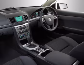 Painel frontal Holden Commodore Omega (VE) '2006–10