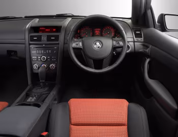 Передня панель Holden Commodore SS (VE) '2006–10
