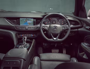 Painel frontal Holden Commodore VXR (ZB) '2018–20