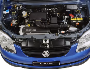 Sob o capô Holden Cruze (YG) '2002–06