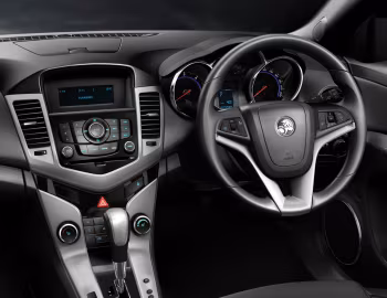 Передня панель Holden Cruze (JG) '2009–11