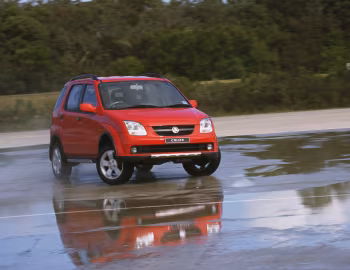 Holden Cruze (YG) '2002–06