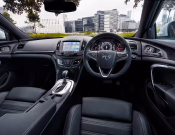 Передня панель Holden Insignia VXR '2015–16