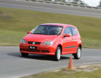 Holden Barina 3-door (TK) '2005–08