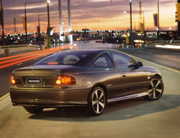 Holden Monaro CV8-R (V2) '2003
