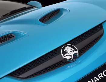 Logotipo Holden Monaro CV8 (VZ) '2004–05