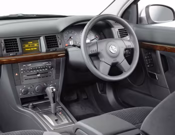 Інтер'єр Holden Vectra Hatchback (ZC) '2003–06