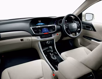 Interior Honda Accord Plug-in Hybrid [Japan] (CR5) '06.2013–04.2016
