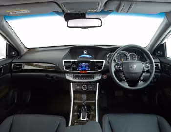Передня панель Honda Accord VTi Sedan [Australia] (CR2) '2013–16