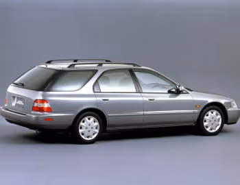 Honda Accord 2.2ViX Wagon [Japan] (CE) '09.1995–09.1997