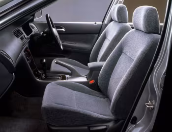 Інтер'єр Honda Accord 2.2ViX Wagon [Japan] (CE) '09.1995–09.1997