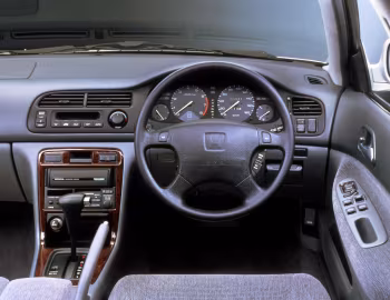 Передня панель Honda Accord 2.2VTL [Japan] (CD) '09.1995–08.1997