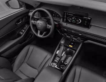 Interior Honda Accord e:HEV [Latam] '2023–pr.