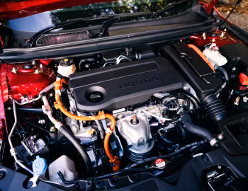 Sob o capô Honda Accord e:HEV [Japan] '2024–pr.