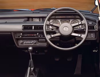 Painel frontal Honda Accord Hatchback LX [Japan] (SM) '09.1978–04.1980