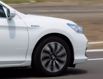Honda Accord Hybrid [Japan] (CR6) '06.2013–04.2016