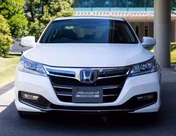 Honda Accord Hybrid [Japan] (CR6) '06.2013–04.2016