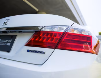 Honda Accord Hybrid [Japan] (CR6) '06.2013–04.2016
