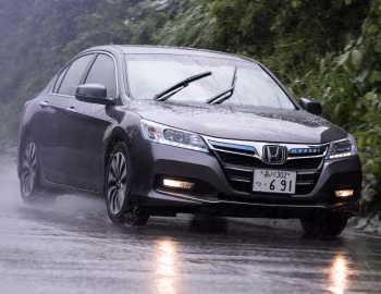 Honda Accord Hybrid [Japan] (CR6) '06.2013–04.2016