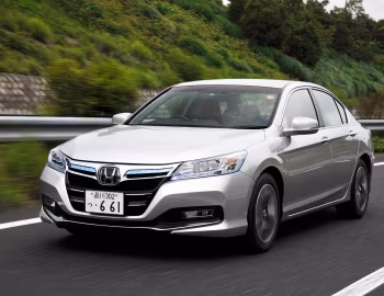 Honda Accord Hybrid [Japan] (CR6) '06.2013–04.2016