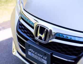 Honda Accord Plug-in Hybrid [Japan] (CR5) '06.2013–04.2016