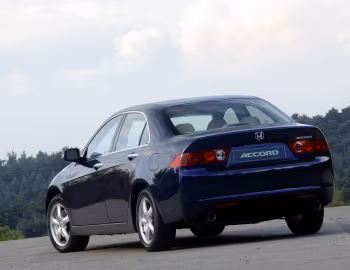 Honda Accord Sedan [UK-spec] (CL) '2003–06