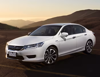 Honda Accord Sport Hybrid [Australia] (CR6) '2015–16