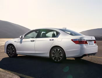 Honda Accord Sport Hybrid [Australia] (CR6) '2015–16