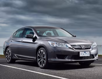 Honda Accord Sport Hybrid [Australia] (CR6) '2015–16