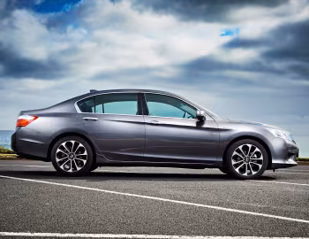 Honda Accord Sport Hybrid [Australia] (CR6) '2015–16