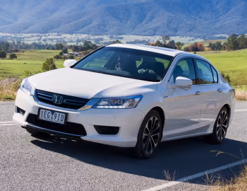 Honda Accord Sport Hybrid [Australia] (CR6) '2015–16