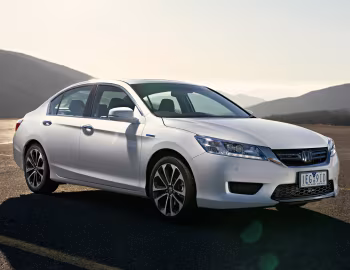 Honda Accord Sport Hybrid [Australia] (CR6) '2015–16