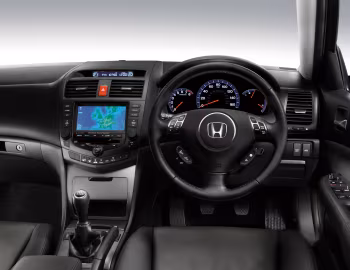Painel frontal Honda Accord Tourer [UK-spec] (CM) '2006–08