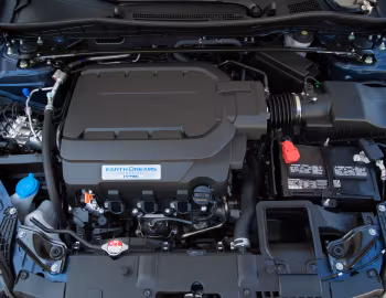 Sob o capô 2016–17 Honda Accord Touring Coupe '2015–17