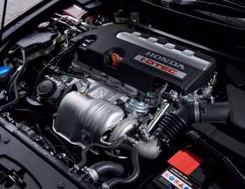 Sob o capô Honda Accord Type-S Sedan [UK-spec] (CU) '2011–15