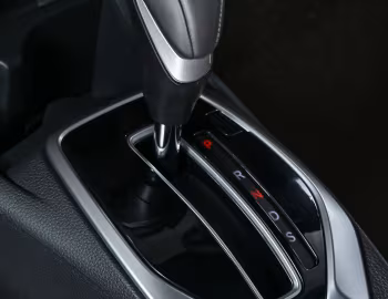 Interior Honda BR-V [South Africa] '2022–pr.