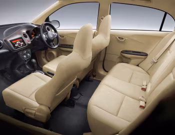 Інтер'єр Honda Brio Amaze '2012–16