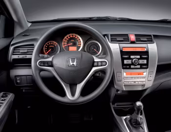 Передня панель Honda City '2008–14