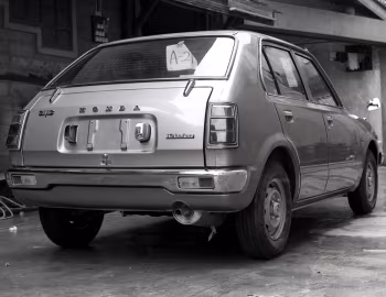 Honda Civic 4-door 1500 Deluxe [Japan] '12.1973–07.1975