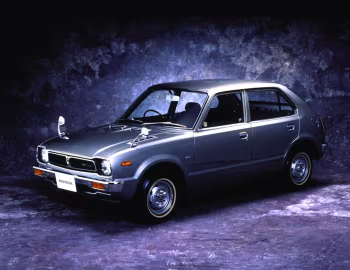 Honda Civic 4-door 1500 Deluxe [Japan] '12.1973–07.1975
