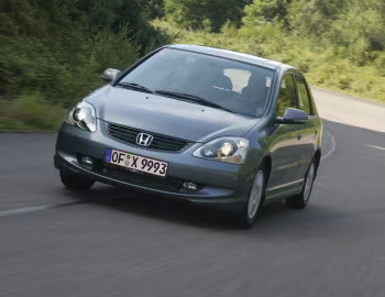 Honda Civic 5-door (EU) '2003–05