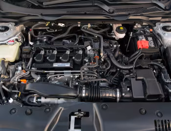 Sob o capô 2016–18 Honda Civic Touring Coupe [North America] (FC3) '2016–18