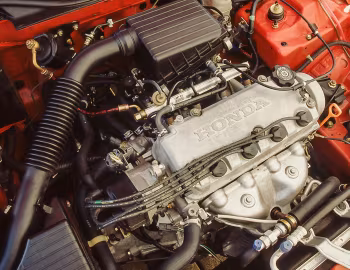Sob o capô 1996–98 Honda Civic DX Hatchback [North America] (EK) '1995–98