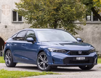 Honda Civic e:HEV [EU-spec] '2025–pr.