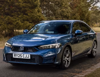 Honda Civic e:HEV [UK-spec] '2025–pr.